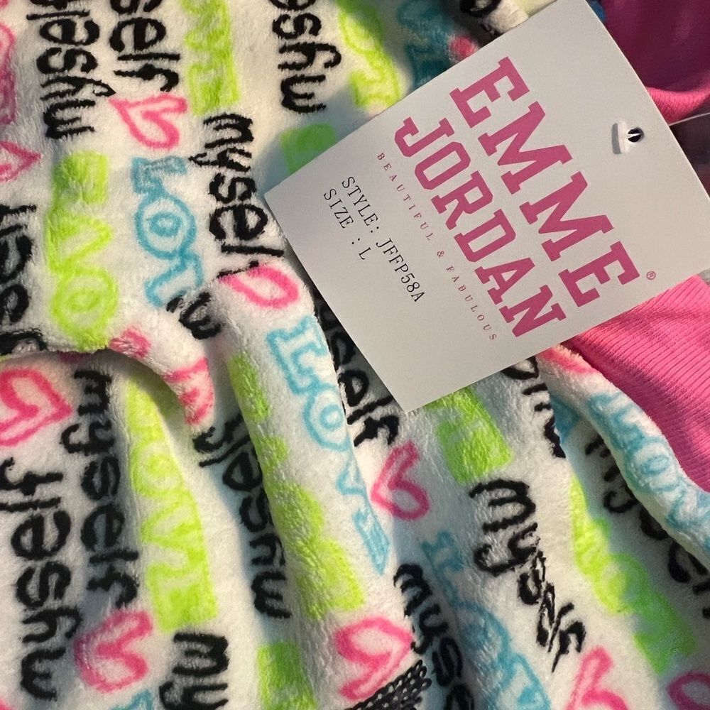 NWT Emme Jordan Pajama Pants “I ❤️ Myself”​​ - Picture 3 of 4